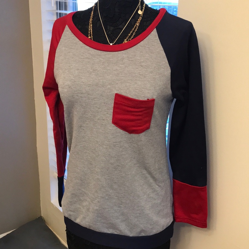 Woman’s Long Sleeve Shirt size Medium